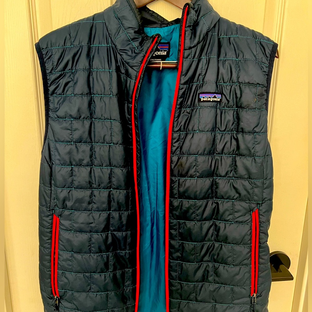 Mens Patagonia waterproof light weight vest